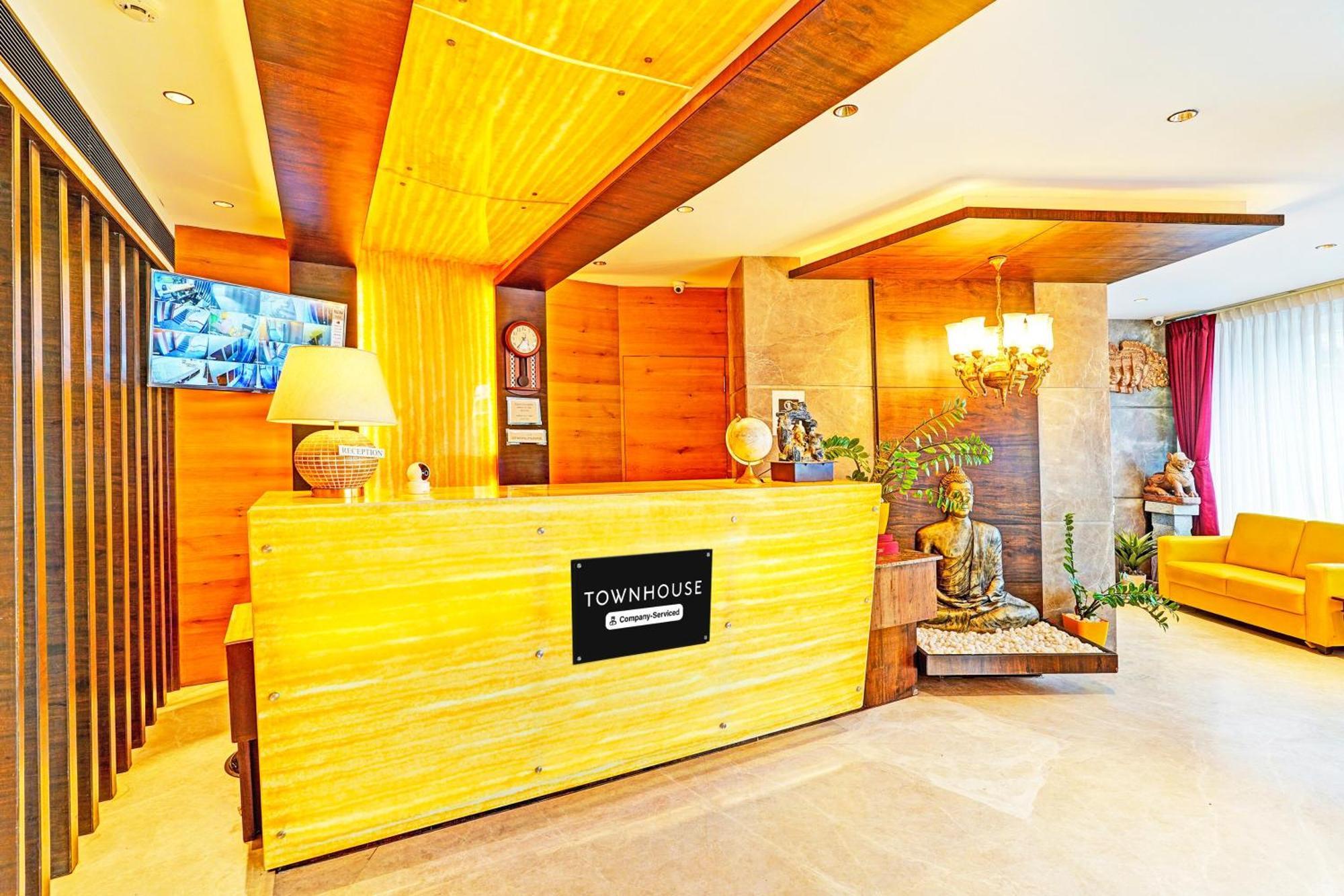 Super Townhouse Indiranagar Hotel Bangalore Luaran gambar