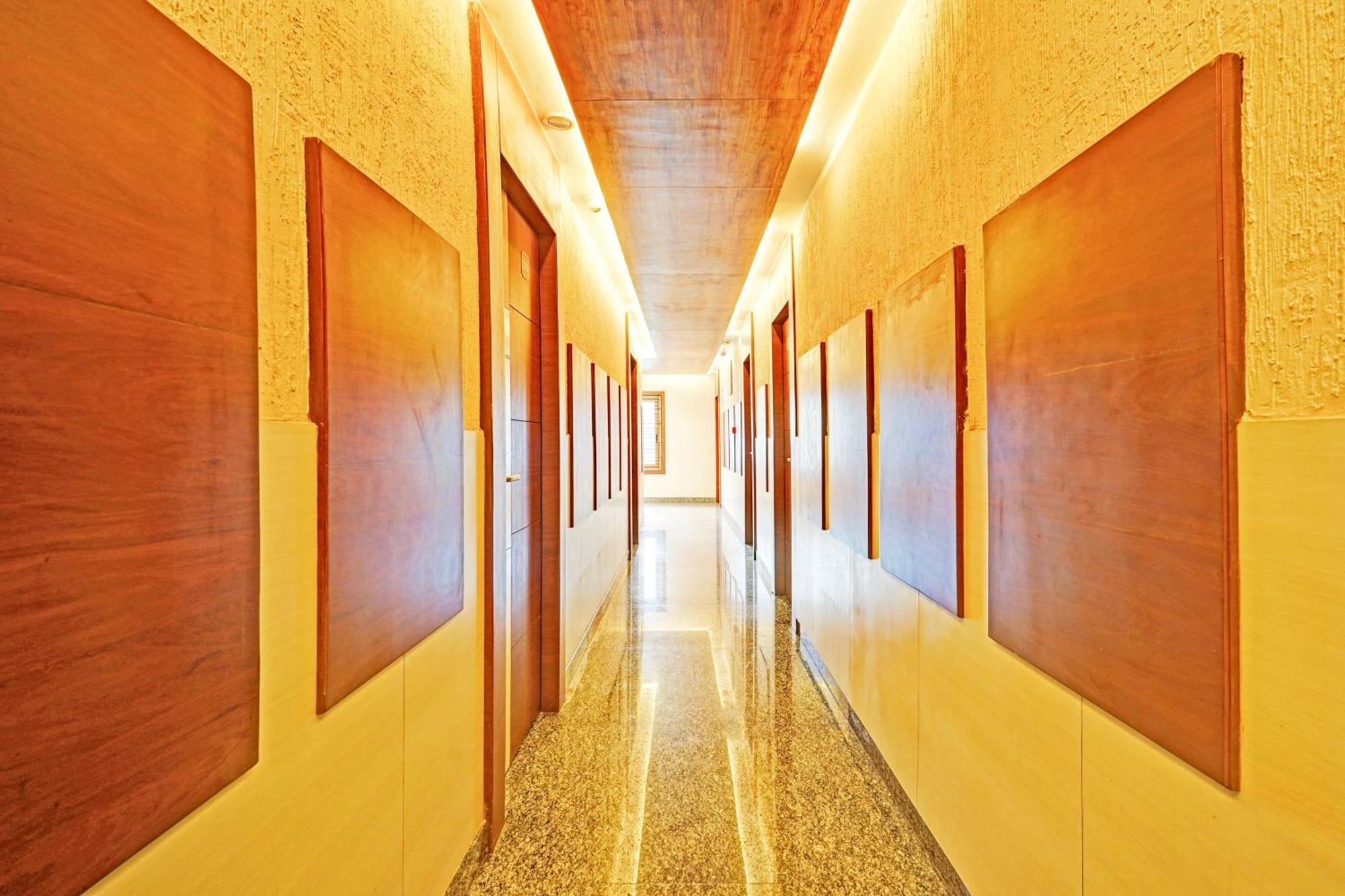 Super Townhouse Indiranagar Hotel Bangalore Luaran gambar