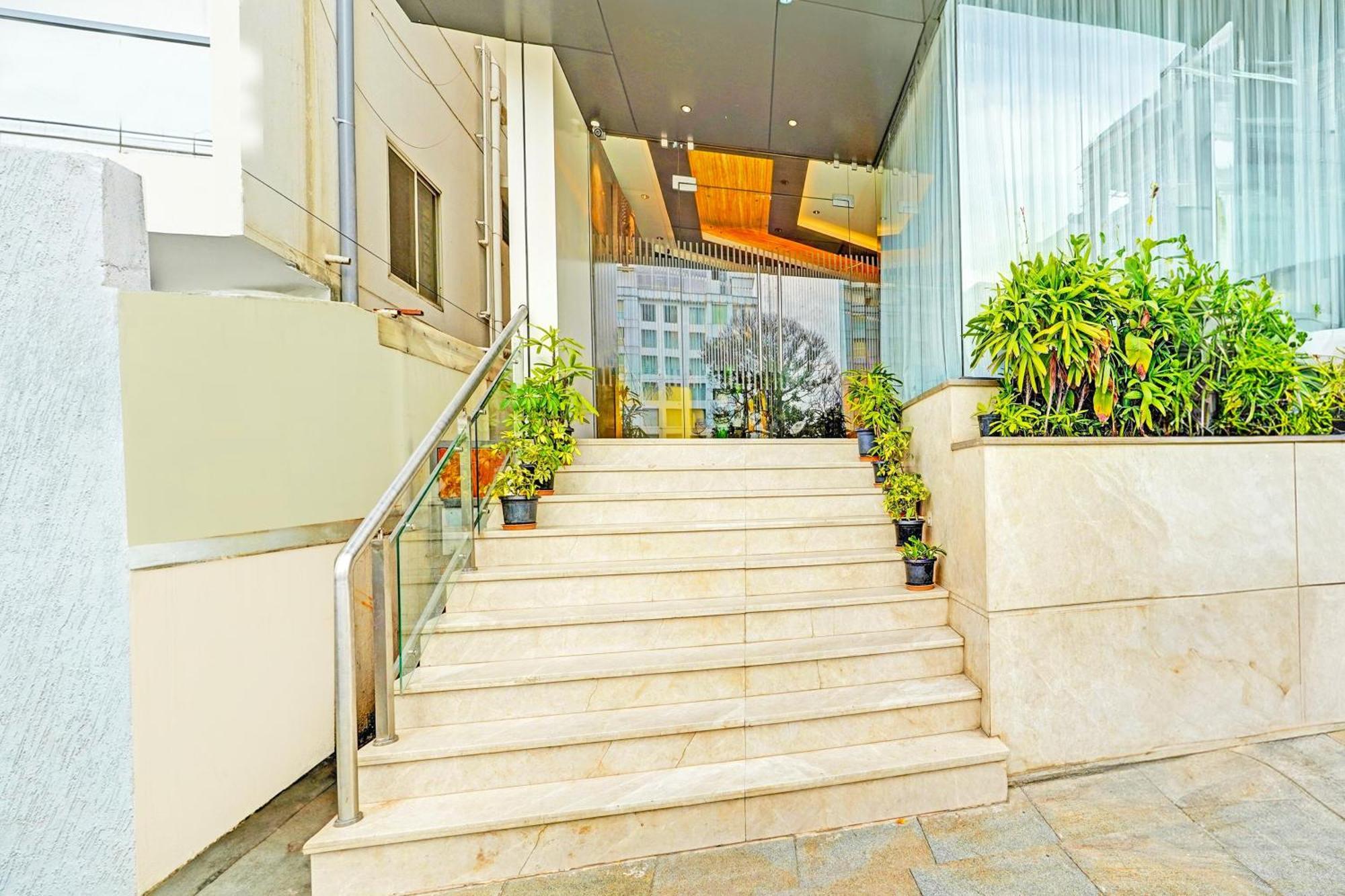 Super Townhouse Indiranagar Hotel Bangalore Luaran gambar