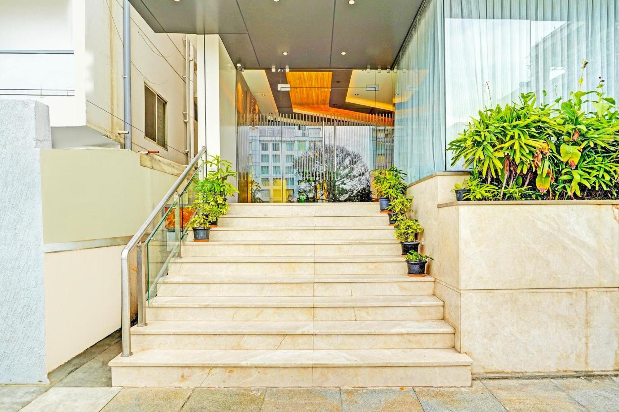 Super Townhouse Indiranagar Hotel Bangalore Luaran gambar