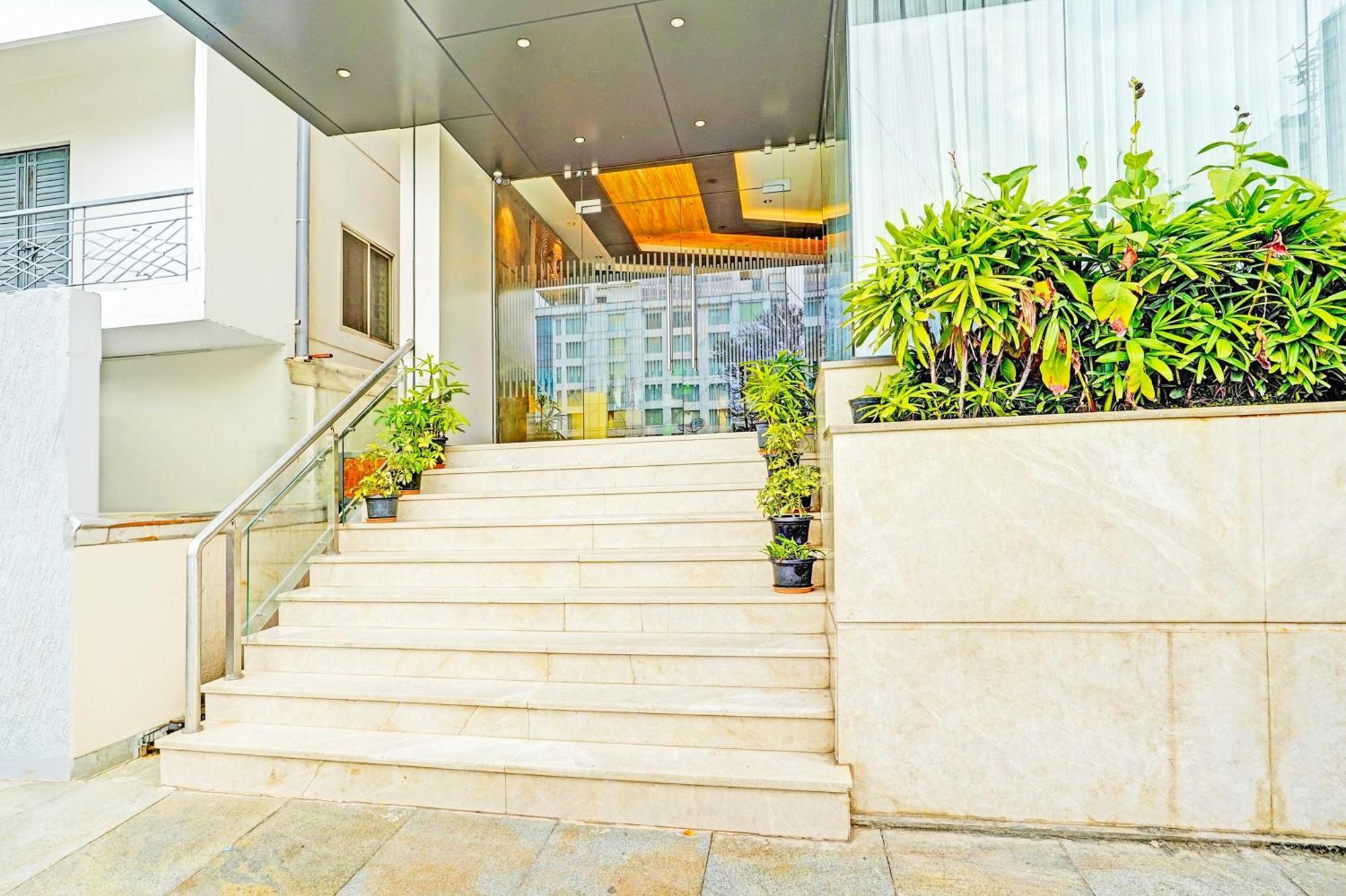 Super Townhouse Indiranagar Hotel Bangalore Luaran gambar